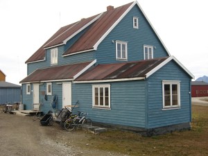 Koldewey station / Blue house