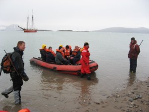 landing with the zodiac from Noorderlicht